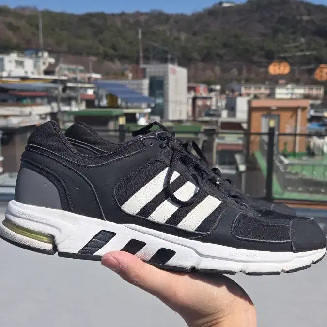 [BUNJANG] Adidas Equipment 10 Running Shoes / 아디다스 이큅먼트 10 러닝화 280