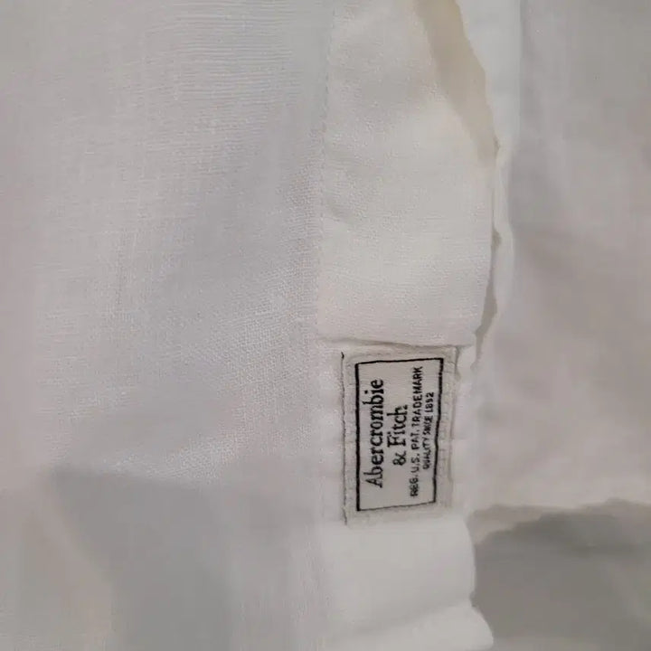 [BUNJANG] Abercrombie White Linen Shirt / 하와이의 햇살을 담은] 아베크롬비 화이트 린넨 셔츠 판매합니다