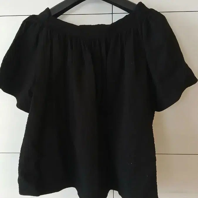 [BUNJANG] Kindersalmon Black Blouse / kindersalmon킨더살몬 블랙 블라우스 상의  프리사이즈