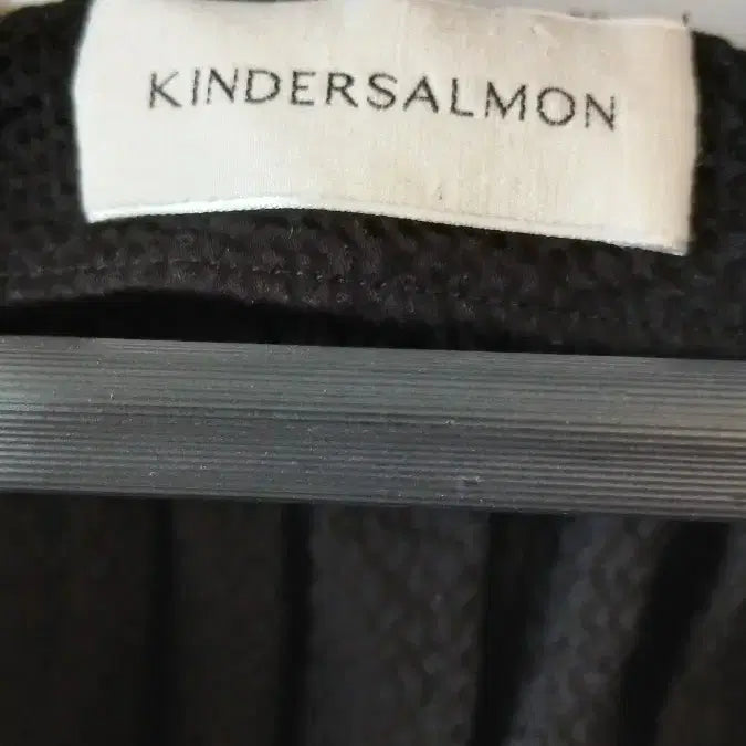 [BUNJANG] Kindersalmon Black Blouse / kindersalmon킨더살몬 블랙 블라우스 상의  프리사이즈