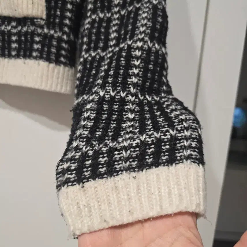 [BUNJANG] Check Crop Knit Cardigan - Black / 체크 크롭 니트 가디건 블랙