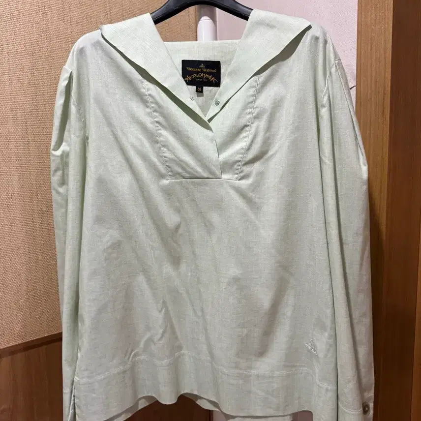 [BUNJANG] Vivienne Westwood Light Mint Shirt / 비비안웨스트우드 라이트민트 셔츠  38