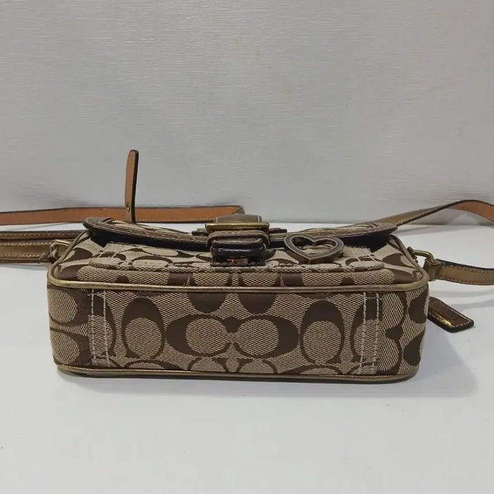 [BUNJANG] Coach Crossbody Bag / 코치 크로스백