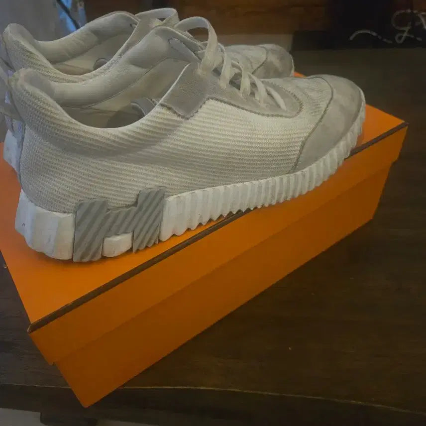 [BUNJANG] Hermes Bouncing Sneakers (Size 41) / 에르메스 바운싱 41