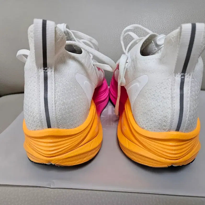 [BUNJANG] Mizuno Neo Vista 2 Running Shoes / 미즈노 네오 비스타 2 런닝화 260