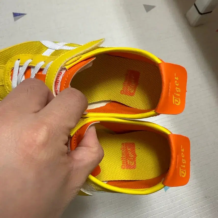 [BUNJANG] Onitsuka Tiger Mexico 66 Yellow/Orange Sneakers (220) / 신발 오니츠카타이거 멕시코 66 옐로우/오렌지 색상 운동화 220