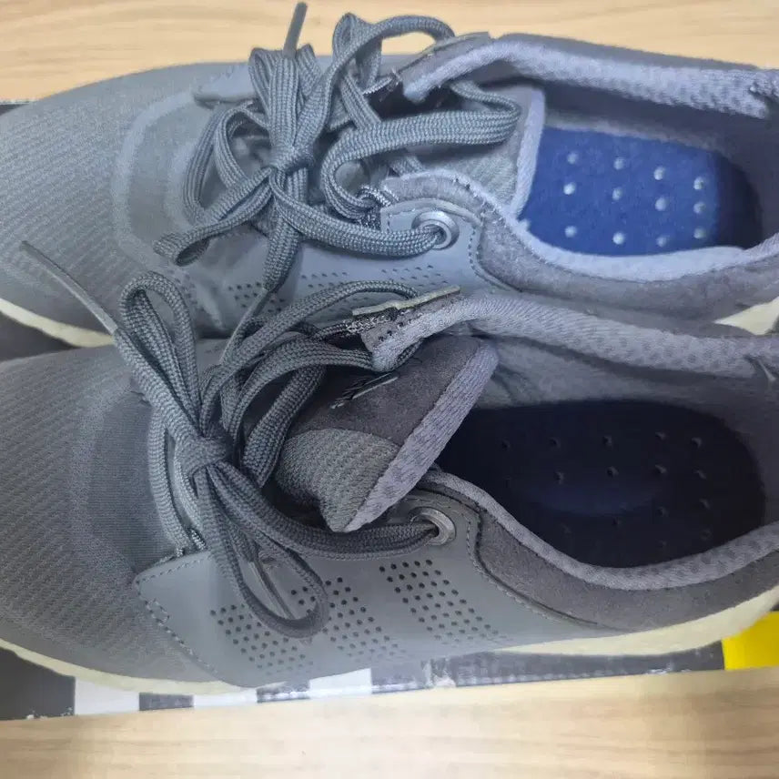 [BUNJANG] Adidas Pureboost 2m Gray Sneakers / 아디다스 운동화 그레이 퓨어부스트2m