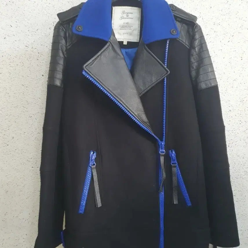 [BUNJANG] JESSI New York Leather-Accent Black and Blue Jacket / JESSI 뉴욕 가죽배색 블랙 블루 자켓