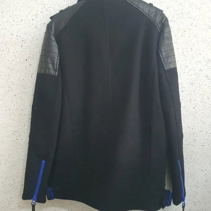[BUNJANG] JESSI New York Leather-Accent Black and Blue Jacket / JESSI 뉴욕 가죽배색 블랙 블루 자켓