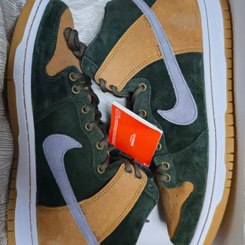 [BUNJANG] Nike SB Dunk High Homegrown Ale Brown Sneakers / 나이키 SB 덩크 하이 홈그로운 에일브라운 270