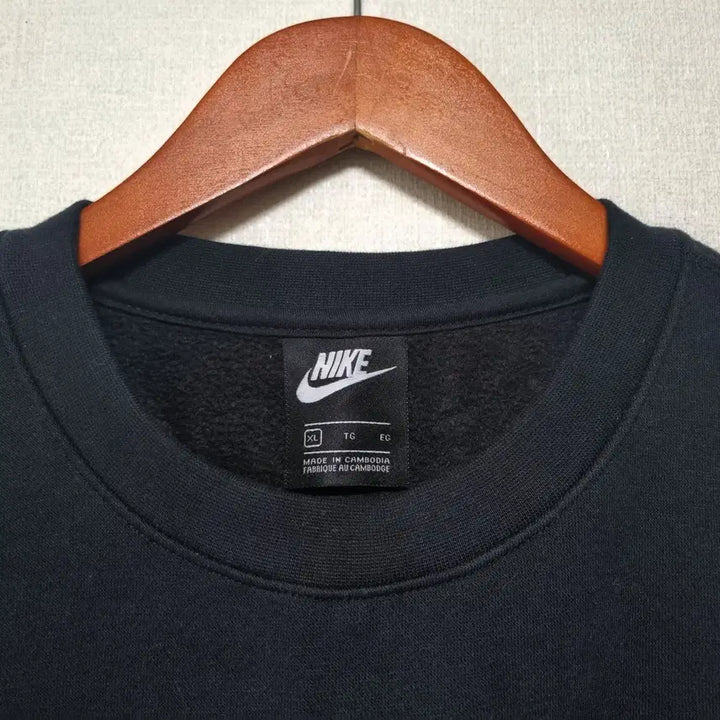 [SOLD OUT] (남성) 나이키 스몰로고 기모 맨투맨 XL