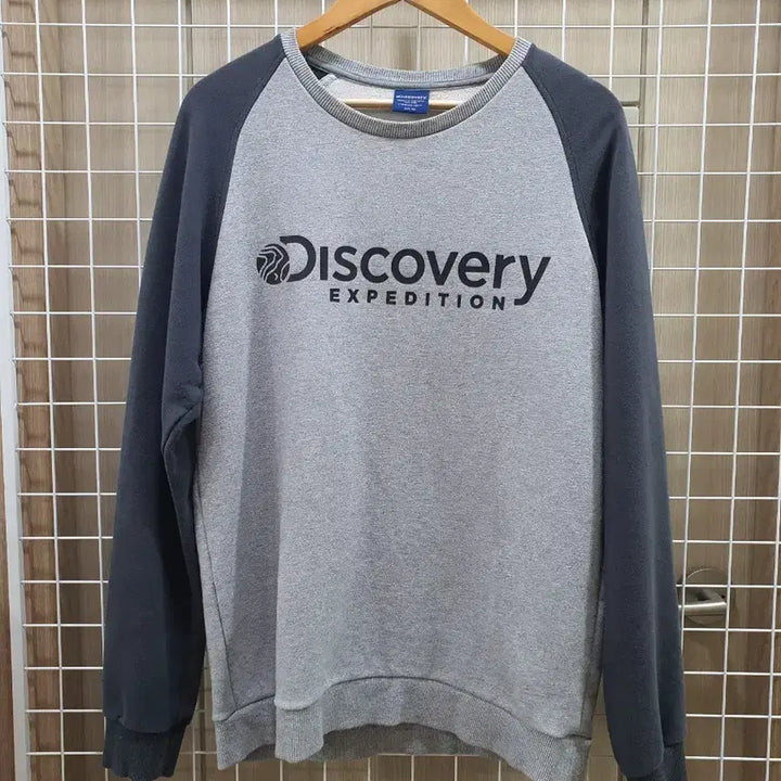 [SOLD OUT] 디스커버리 익스페디션 맨투맨 회색/네이비