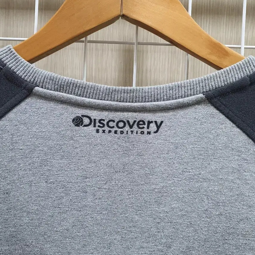 [SOLD OUT] 디스커버리 익스페디션 맨투맨 회색/네이비