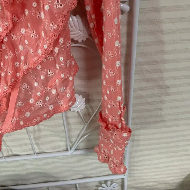 [BUNJANG] Vintage Pink Floral Lace Blouse / 빈티지 핑크 플라워 패턴 레이스 블라우스 958 y2k 스트릿 갸루 펑키
