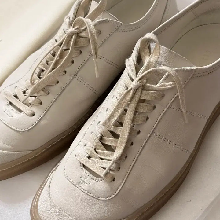 [BUNJANG] Lemaire Linoleum Sneakers Clay White 40 / 르메르 리놀륨 스니커즈 클레이화이트 40