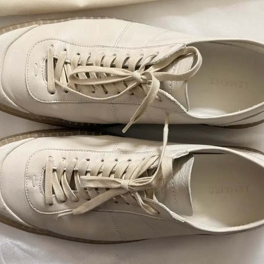 [BUNJANG] Lemaire Linoleum Sneakers Clay White 40 / 르메르 리놀륨 스니커즈 클레이화이트 40