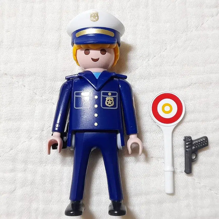 [BUNJANG] Playmobil Traffic Police Figure / 플레이모빌 교통경찰