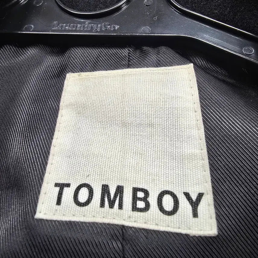 [BUNJANG] Tomboy Black Double Button Coat / 톰보이 블랙 더블 버튼 코트 (1795)