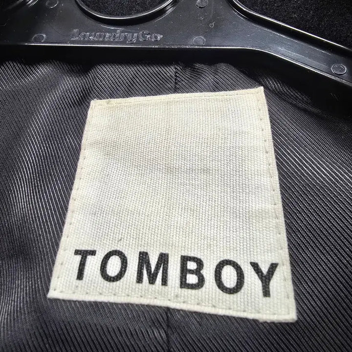 [BUNJANG] Tomboy Black Double Button Coat / 톰보이 블랙 더블 버튼 코트 (1795)