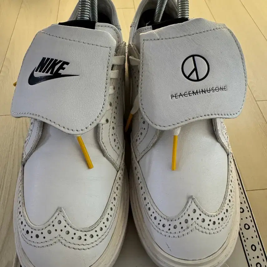 [BUNJANG] Nike PeaceMinusOne Wingtip White Sneakers / 나이키 피스마이너스원 윙팁 화이트 스니커즈 245~250
