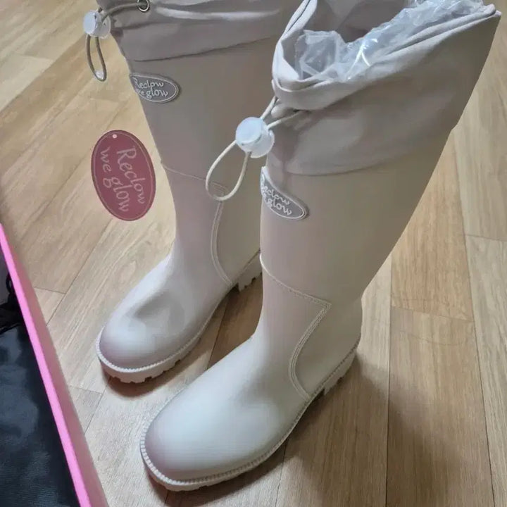 [BUNJANG] Riclow Long Rain Boots Ivory Size 38 / 새상품 리끌로우 롱 레인부츠 아이보리색 사이즈 38 (240~245)