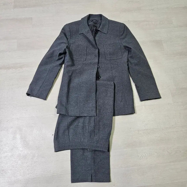 [BUNJANG] Kim Young Ju Wool 100% Suit Set / 김영주 여성 울100. 정장 세트 그레이 55사이즈