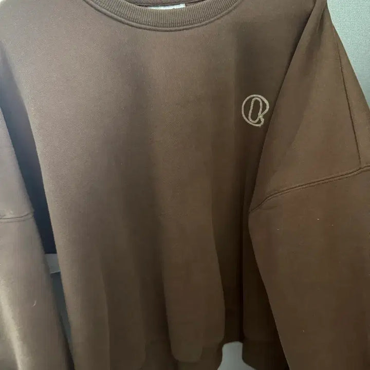 [BUNJANG] Onpal Power Warm Hug Sweatshirt Brown / 온팔 파워웜허그 맨투맨 브라운