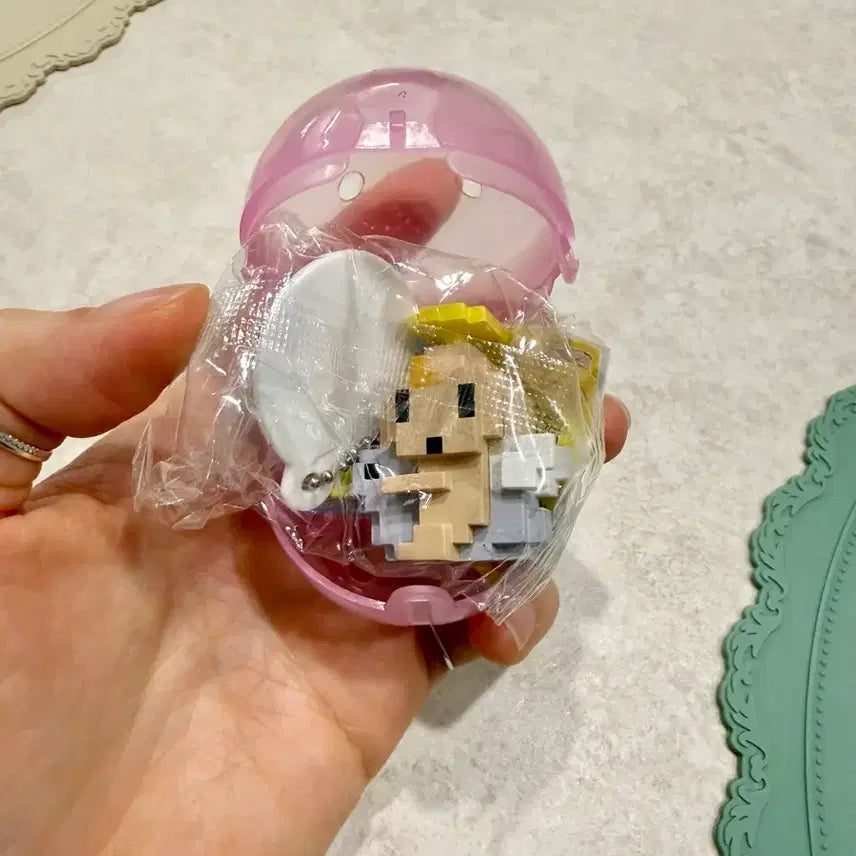 [BUNJANG] Bandai Tamagotchi Dot Figure Keyring / 반다이 다마고치 도트 피규어 키링 가챠 쿠리텐