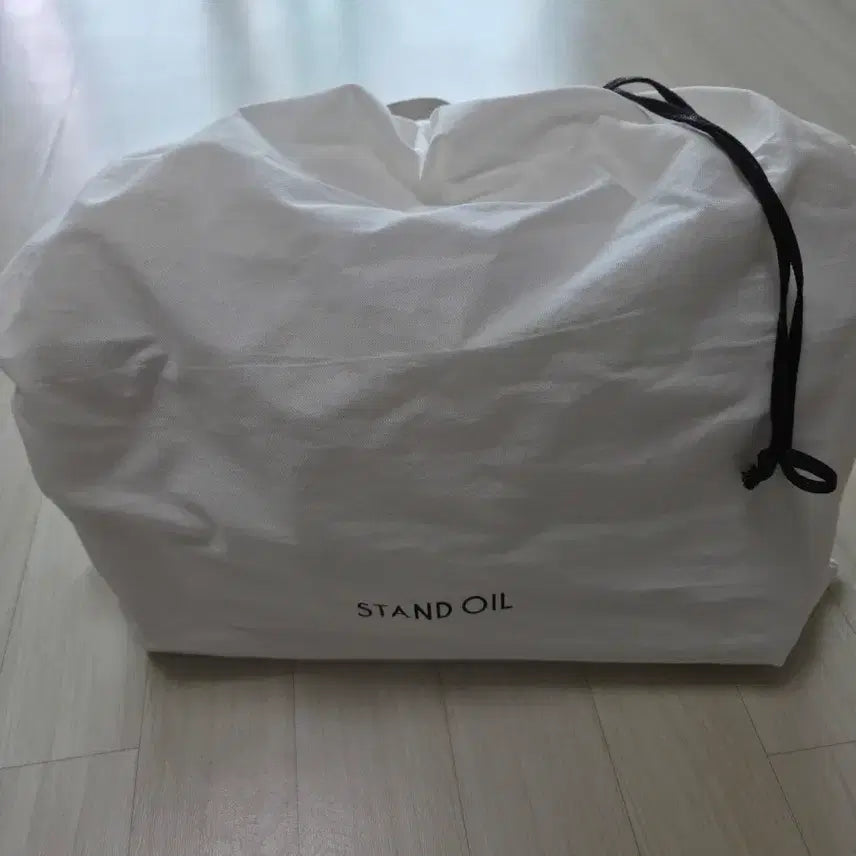 [BUNJANG] Stand Oil Post Bag Ivory Tote Bag / 스탠드오일 포스트백 아이보리 토트백