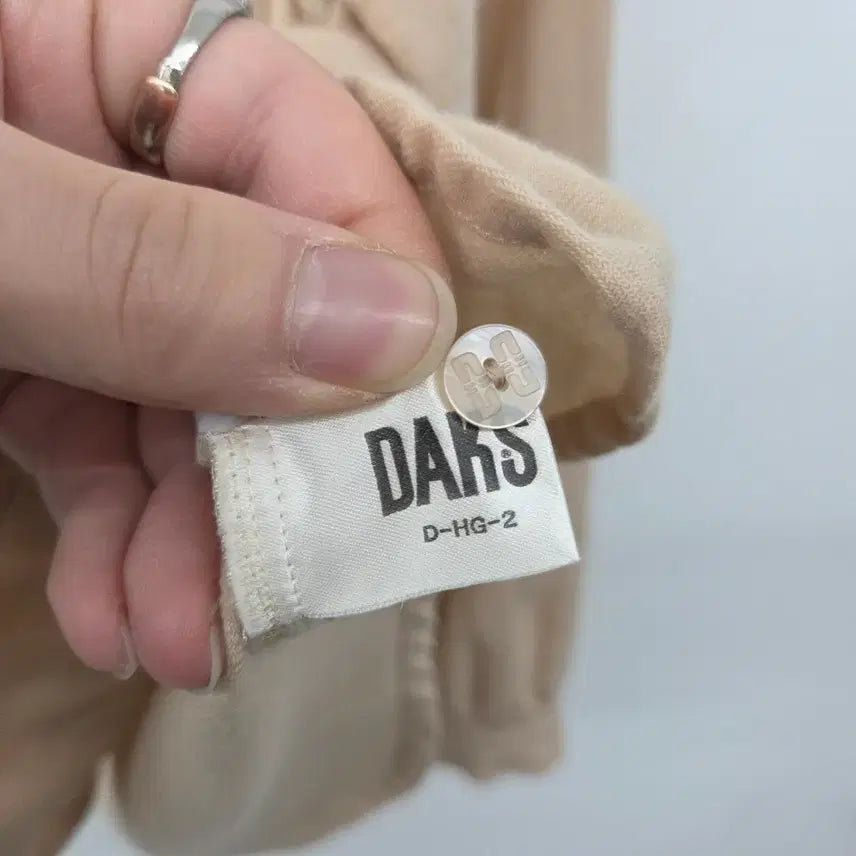 [BUNJANG] Daks Beige Shirt with Check Tie (Women&