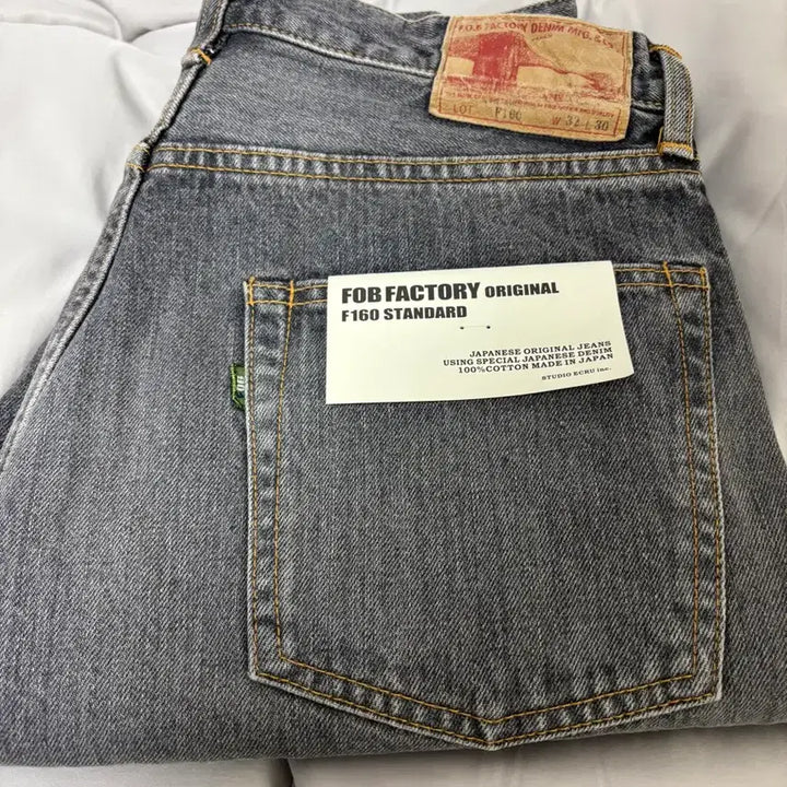 [SOLD OUT] [새제품] FOB factory 셀비지 그레이 워싱데님 32/30