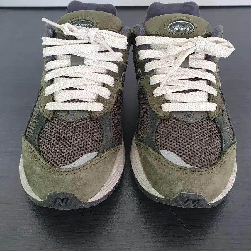 [BUNJANG] New Balance 2002R Grape Leaf Sneakers (225) / 뉴발란스 2002R 그레이프 리프 (225)