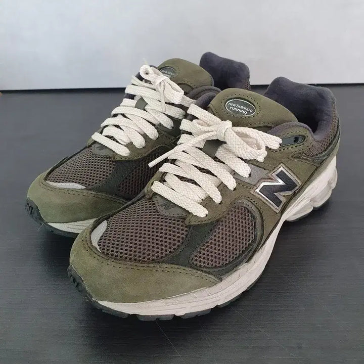 [BUNJANG] New Balance 2002R Grape Leaf Sneakers (225) / 뉴발란스 2002R 그레이프 리프 (225)