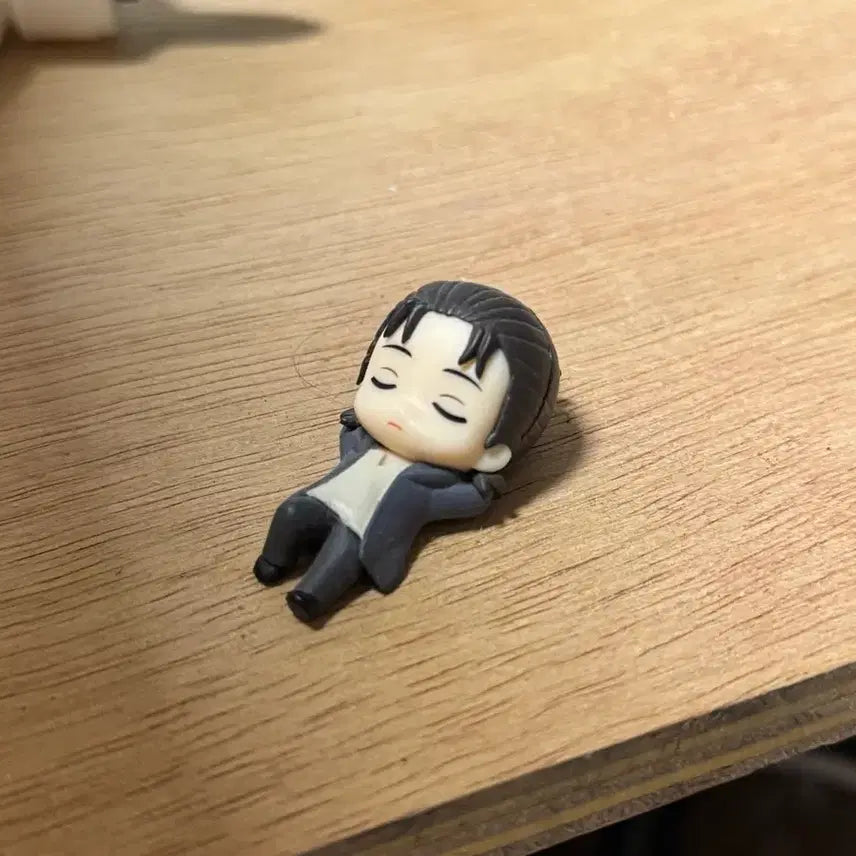 [BUNJANG] Attack on Titan Eren Nemurasetai Gacha / 진격의거인 에렌 네무라세타이 가챠