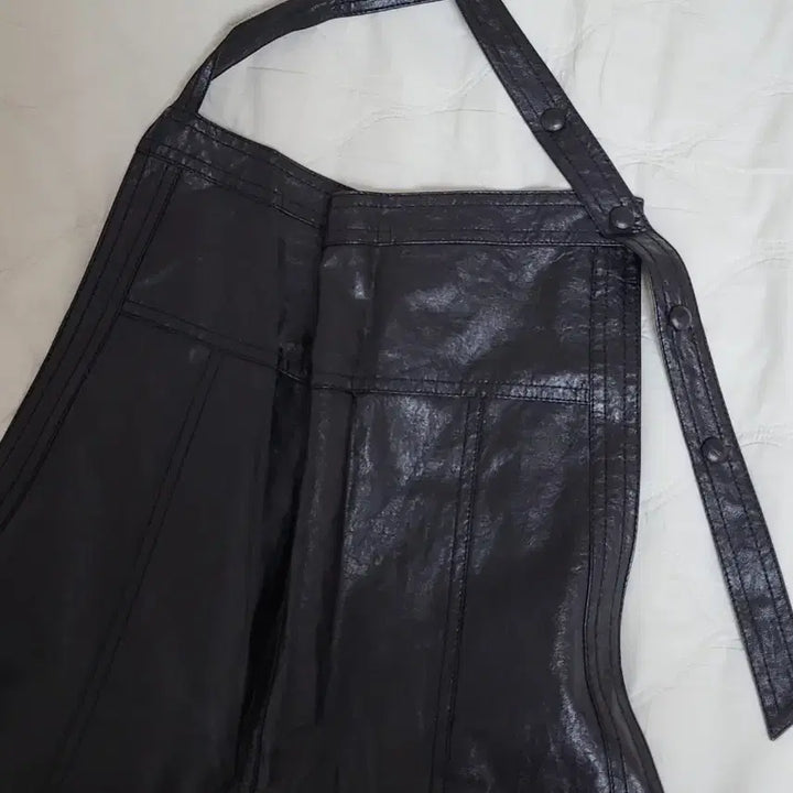 [BUNJANG] TheOpenProduct Leather Halterneck Dress / 오픈와이와이 더오픈프로덕트 레더 홀터넥 원피스 오픈YY