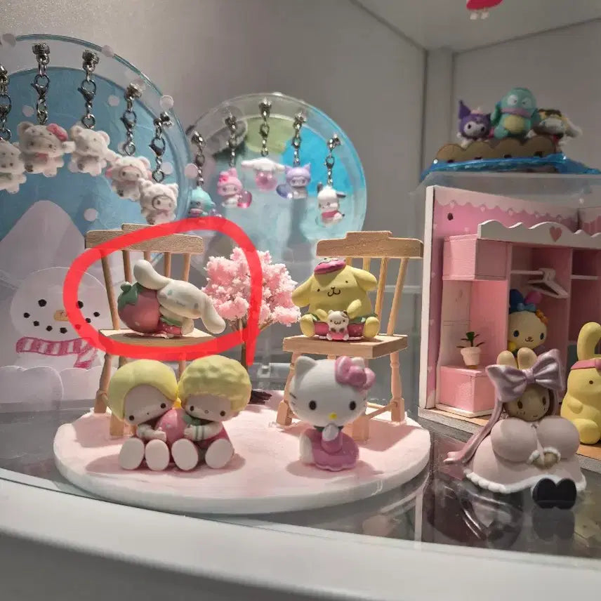[BUNJANG] Sanrio Cinnamoroll Strawberry Friends Figure / 산리오 시나모롤 딸기 프렌즈 가챠 팝니다