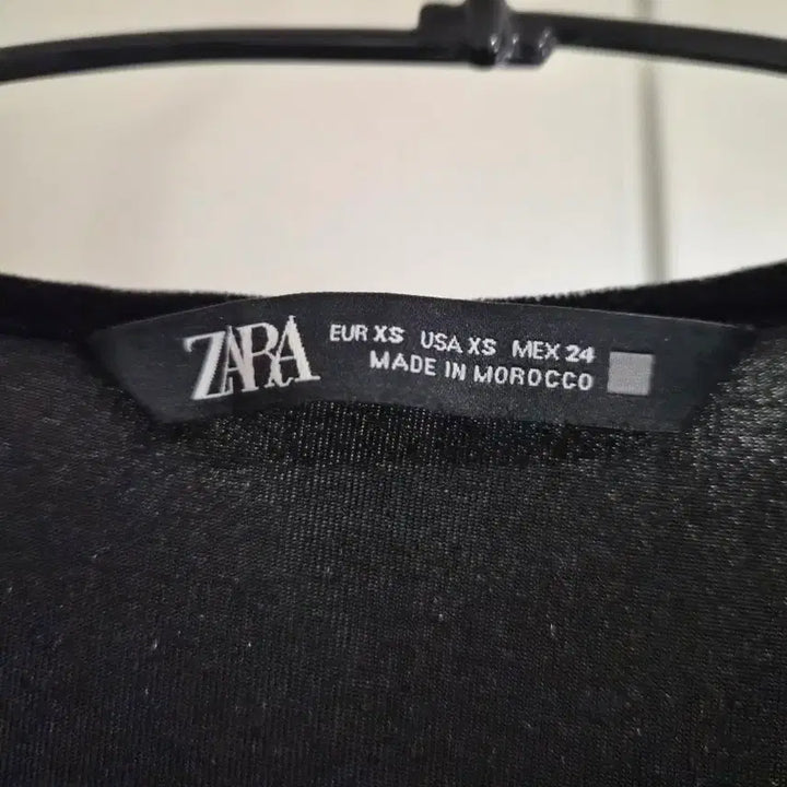 [BUNJANG] ZARA Velvet Crystal Button Dress / 자라 벨벳 큐빅 단추 원피스