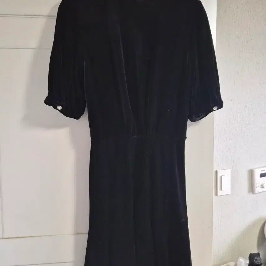 [BUNJANG] ZARA Velvet Crystal Button Dress / 자라 벨벳 큐빅 단추 원피스