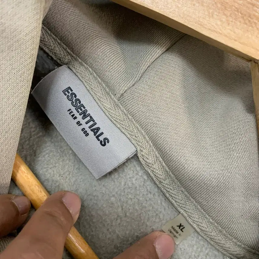 [BUNJANG] Fear of God Essentials Oversized Hoodie Khaki / 피어오브갓 에센셜 후드티 키키 오버핏 후드티