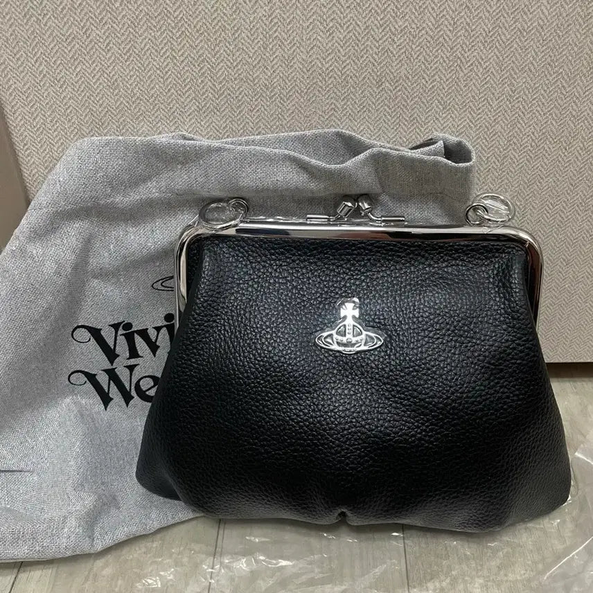 [BUNJANG] Vivienne Westwood Black Tote Shoulder Bag / 비비안웨스트우드 블랙 토트백 숄더백