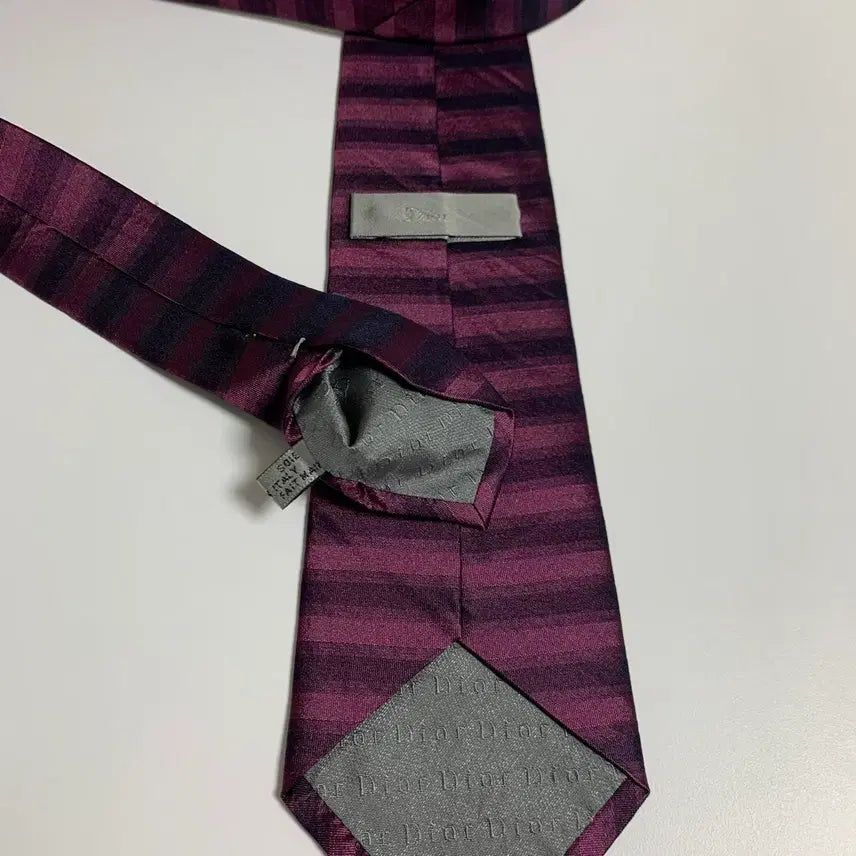 [BUNJANG] Dior Homme Striped Silk Necktie / 디올 옴므 신형 명품넥타이 스트라이프 100실크 8.5cm