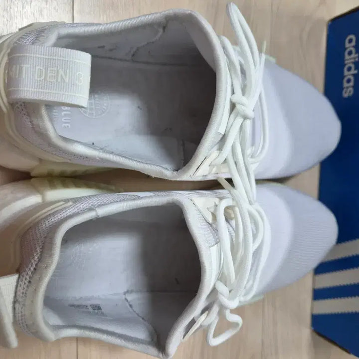 [BUNJANG] Adidas NMD_R1 Primeblue Sneakers White 270mm / 아디다스 NMD_R1 Primeblue 운동화 흰색 270mm 판매합니다