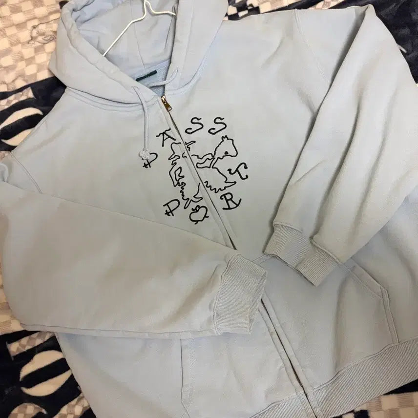 [BUNJANG] Passport Hooded Zip-up / 패스포트 후드집업