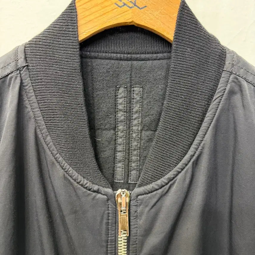 [BUNJANG] Rick Owens MA-1 Plate Bomber Jacket / 매장판정품) 릭오웬스 남성 MA-1 플레이트 봄버자켓 M
