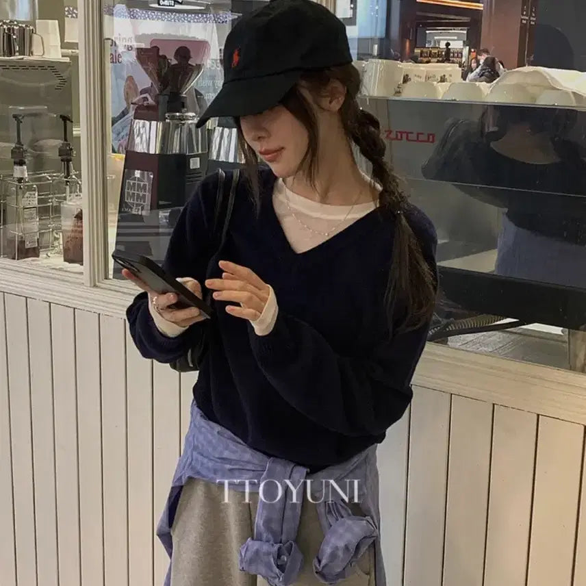 [BUNJANG] Teyuni Miel New Ribbed V-Neck Knit Sweater / 떠유니 미엘 miel 뉴리브드 브이넥 니트
