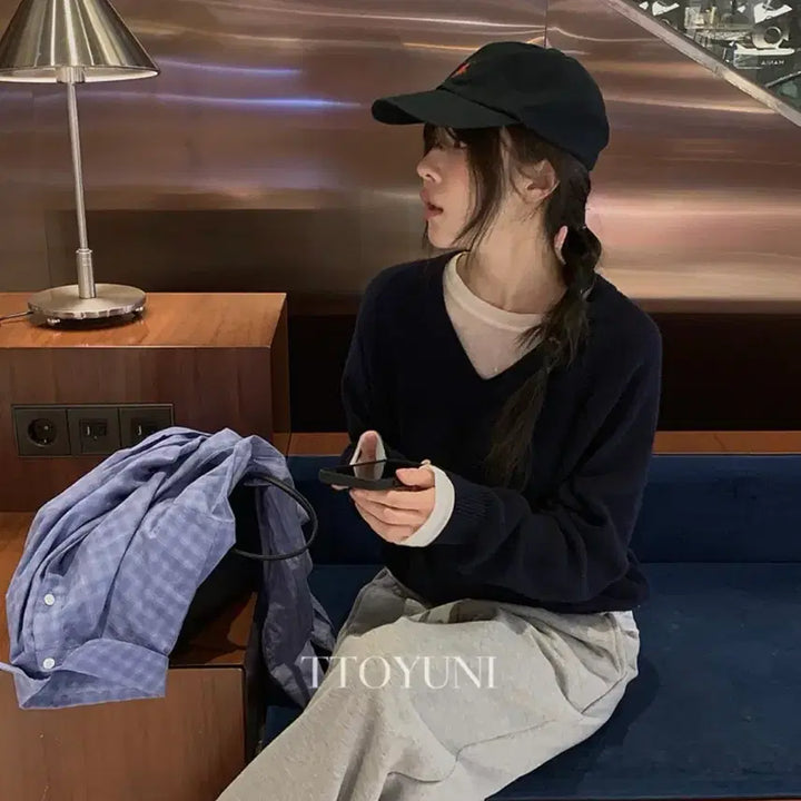 [BUNJANG] Teyuni Miel New Ribbed V-Neck Knit Sweater / 떠유니 미엘 miel 뉴리브드 브이넥 니트