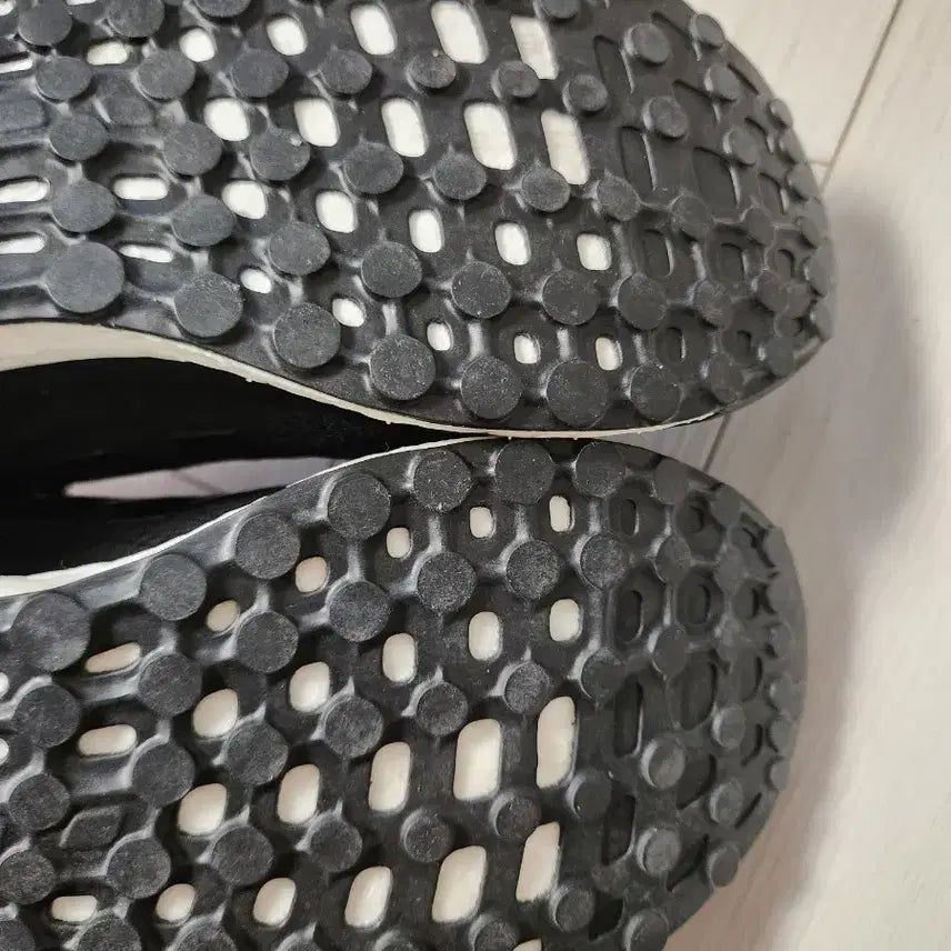 [BUNJANG] Adidas Response CQ0020 Running Shoes (Size 240) / 새상품급) 아디다스 운동화 리스판스 CQ0020 러닝화 사이즈240러