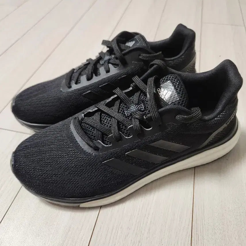 [BUNJANG] Adidas Response CQ0020 Running Shoes (Size 240) / 새상품급) 아디다스 운동화 리스판스 CQ0020 러닝화 사이즈240러