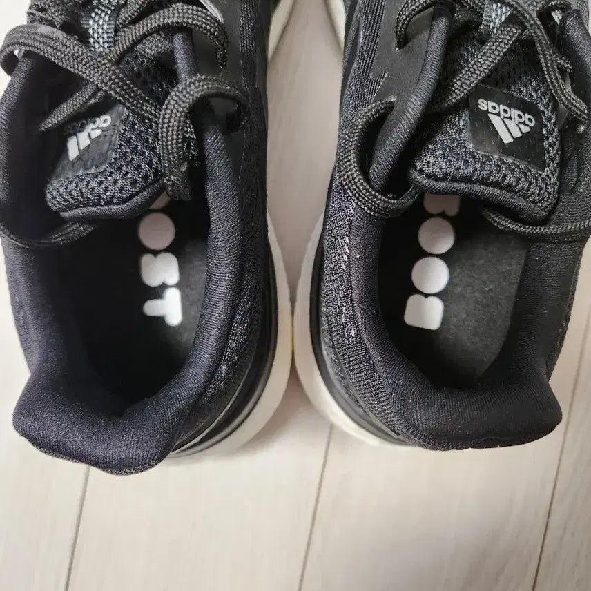 [BUNJANG] Adidas Response CQ0020 Running Shoes (Size 240) / 새상품급) 아디다스 운동화 리스판스 CQ0020 러닝화 사이즈240러
