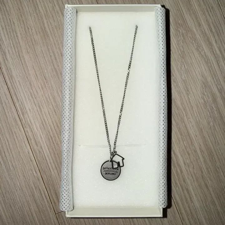 [BUNJANG] ATEEZ Seonghwa 1st Anniversary Necklace / 보넥도 1주년 목걸이 성호